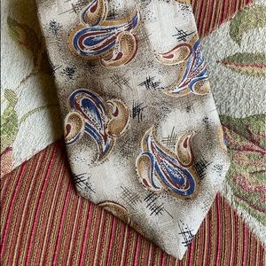 Vintage men’s silk tie